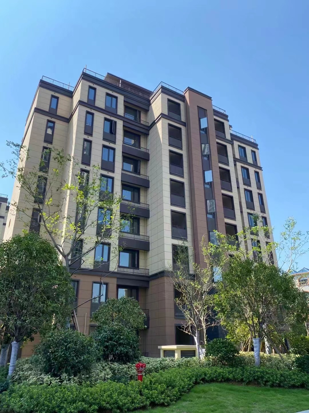 江西上饒國賓府安裝500KW上海乾能